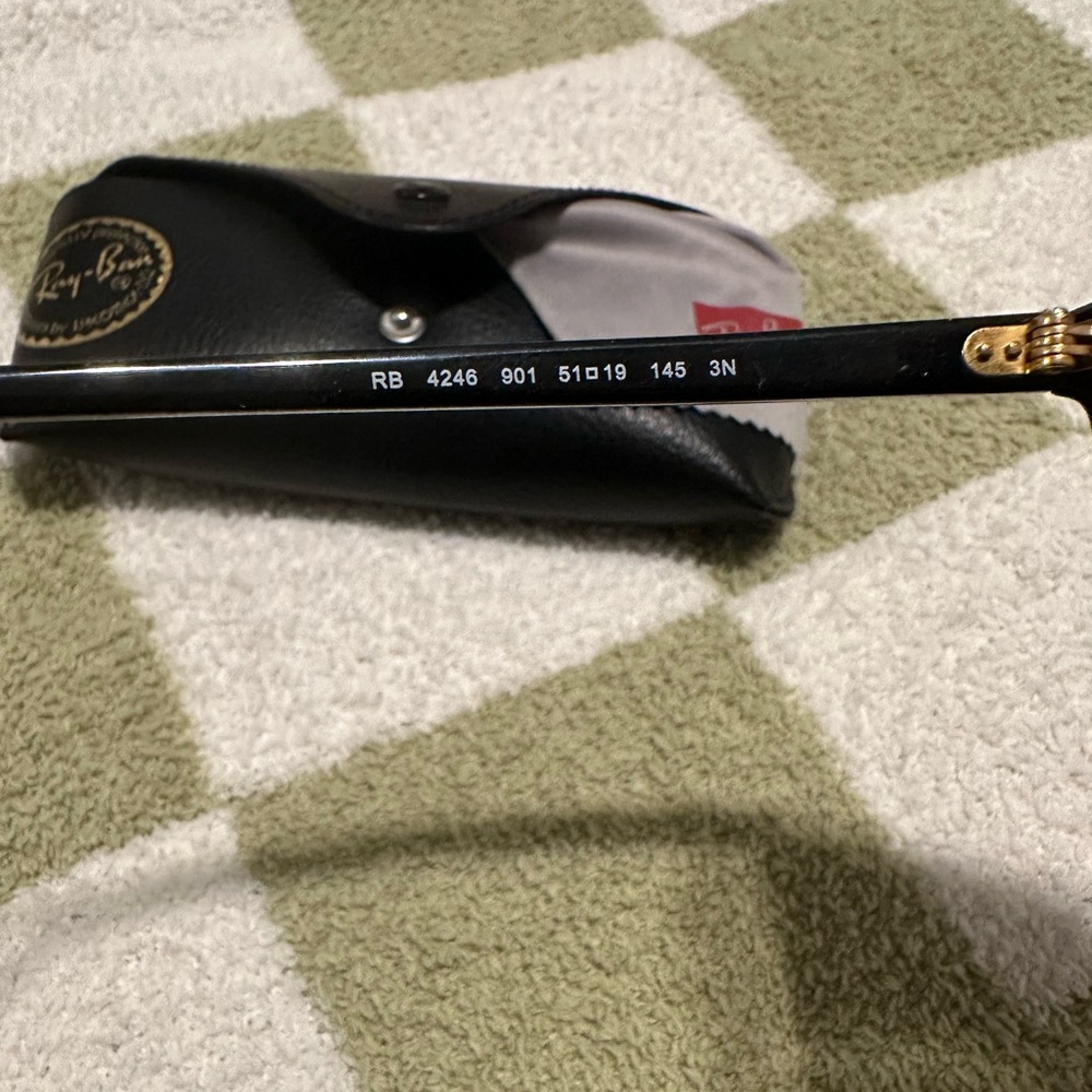 CLUB ROUND AUTHENTIC RAY BANS - Picture 4 of 4